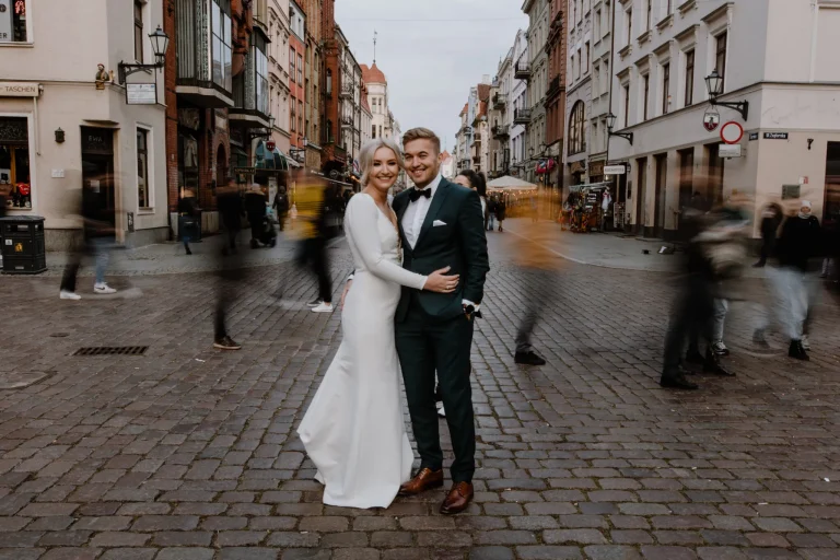 Fotograf ślubny Łomża – Sala „Jędrusiowa Dolina” – Plener w Toruniu