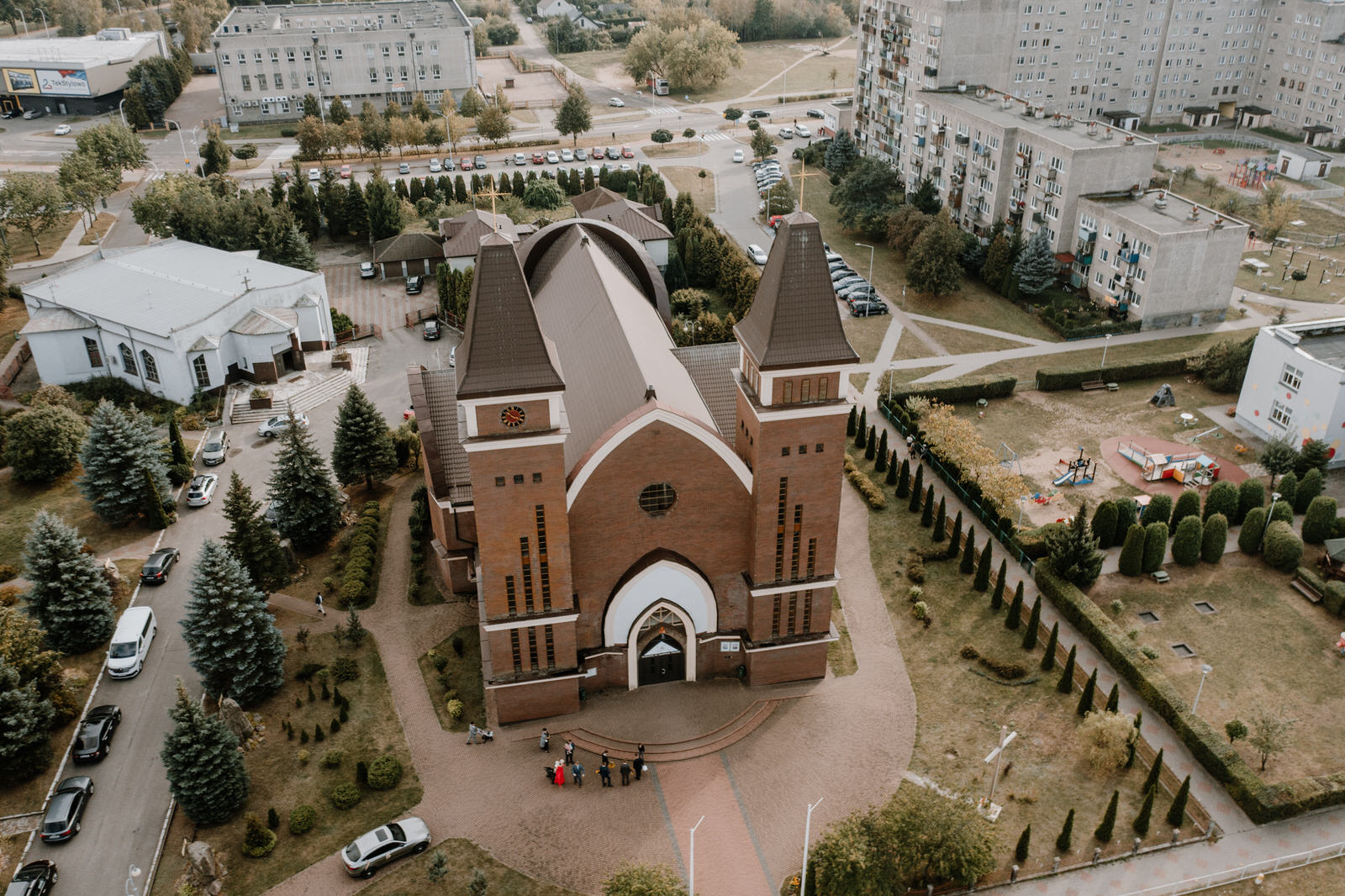 Sylwia & Maciek | Oszkinie Sala Weselna | Silaine 37 kościół kazimierza suwałki